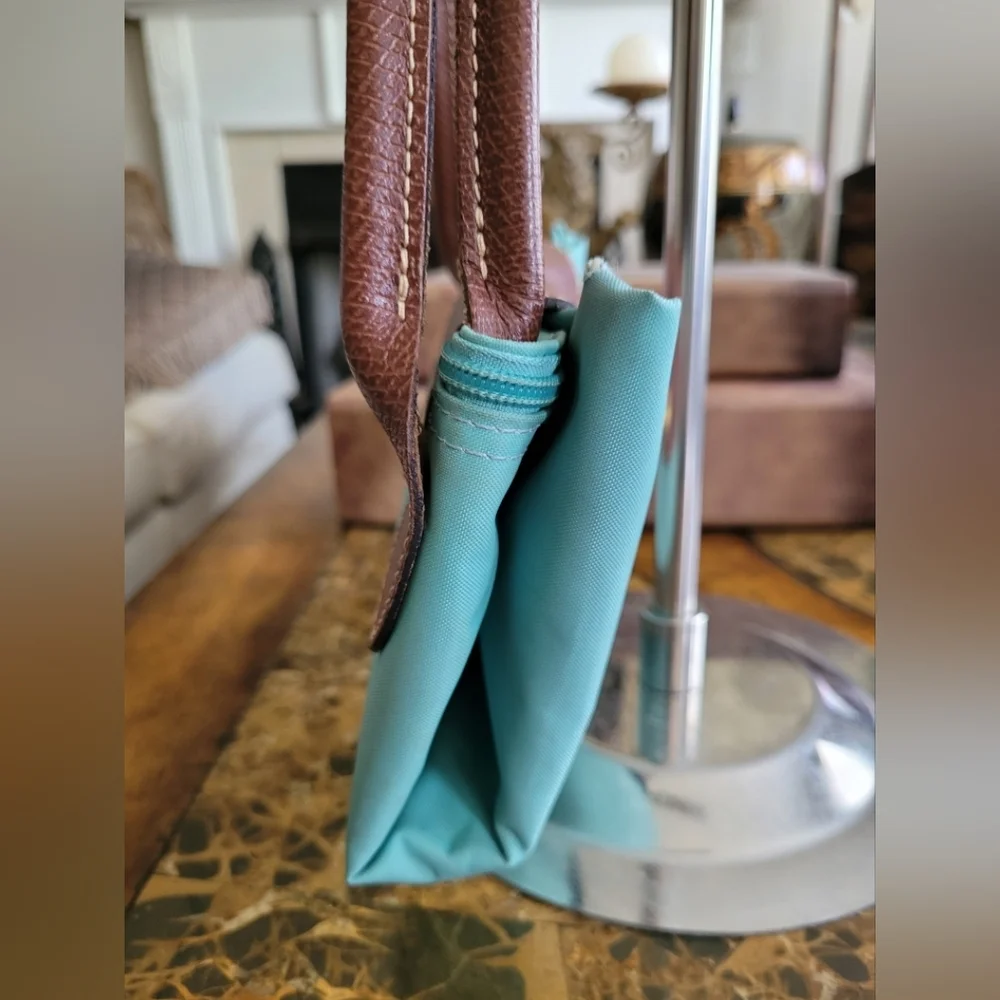 Longchamp Green Foldable Nylon Tote - Picture 4 of 12